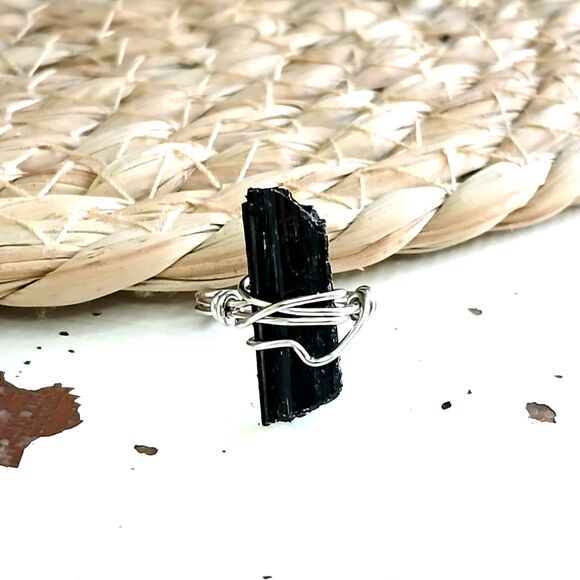 Raw Black Tourmaline Crystal Ring, Wire Wrapped Gemstone Jewelry, Size 6 - Picture 1 of 3